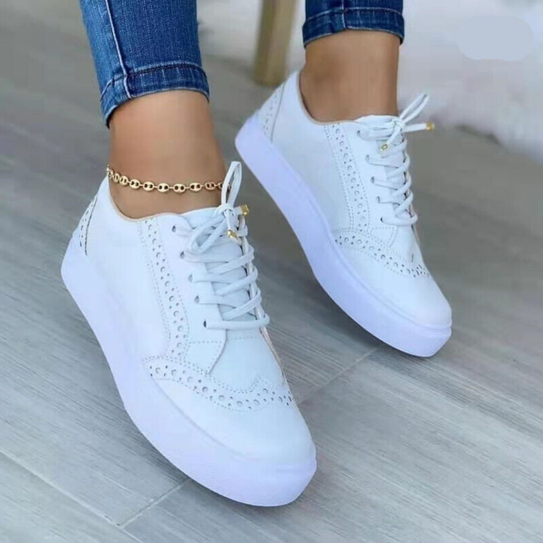 Damen Sneakers mit dicker Sohle und Perforiertem Design