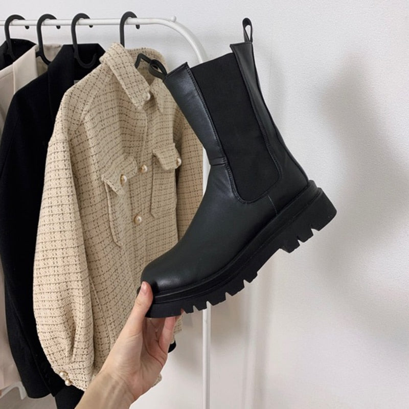 Damen Plateaustiefel aus Veganleder