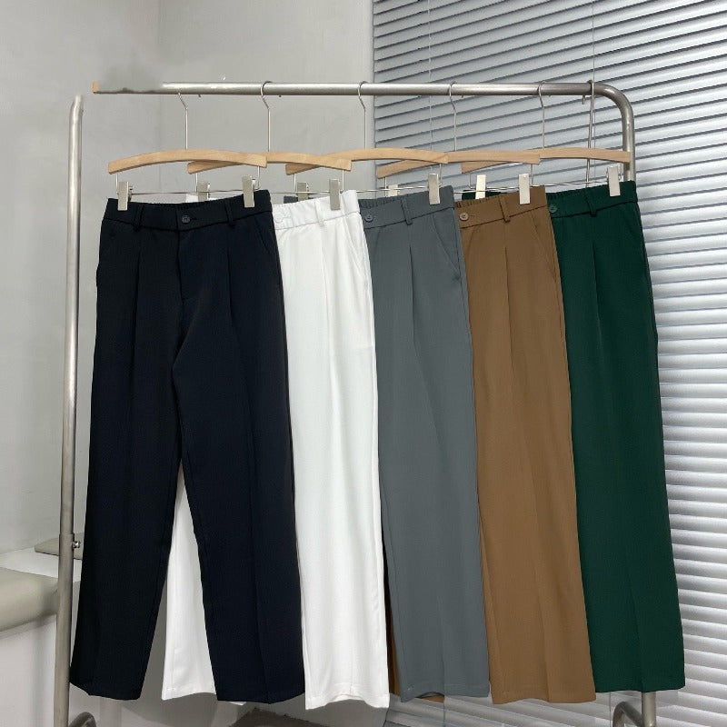 Herren-Weitbein-Hose mit geradem Schnitt und Falten