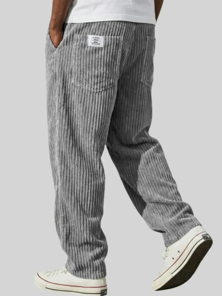 Herren Cordhose aus weichem Cord mit elastischem Bund