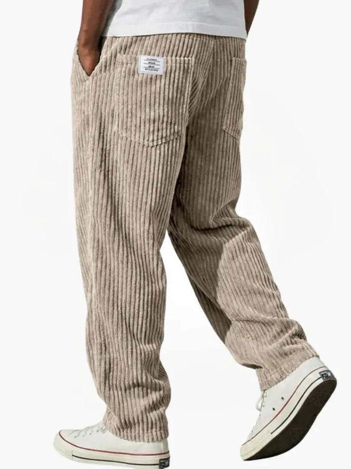 Herren Cordhose aus weichem Cord mit elastischem Bund