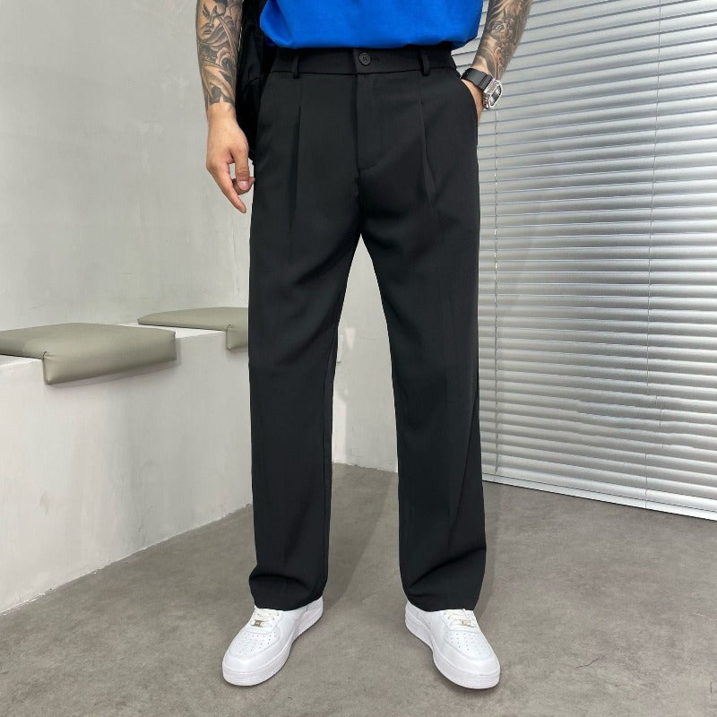 Herren-Weitbein-Hose mit geradem Schnitt und Falten