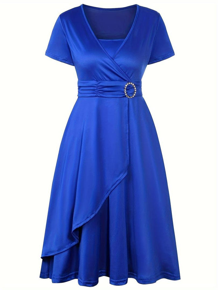 Stilvolles Abendkleid Mit V-Ausschnitt Für Damen | Midi