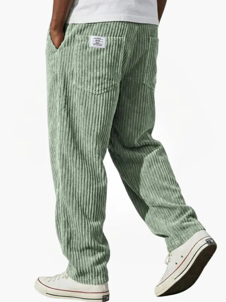 Herren Cordhose aus weichem Cord mit elastischem Bund