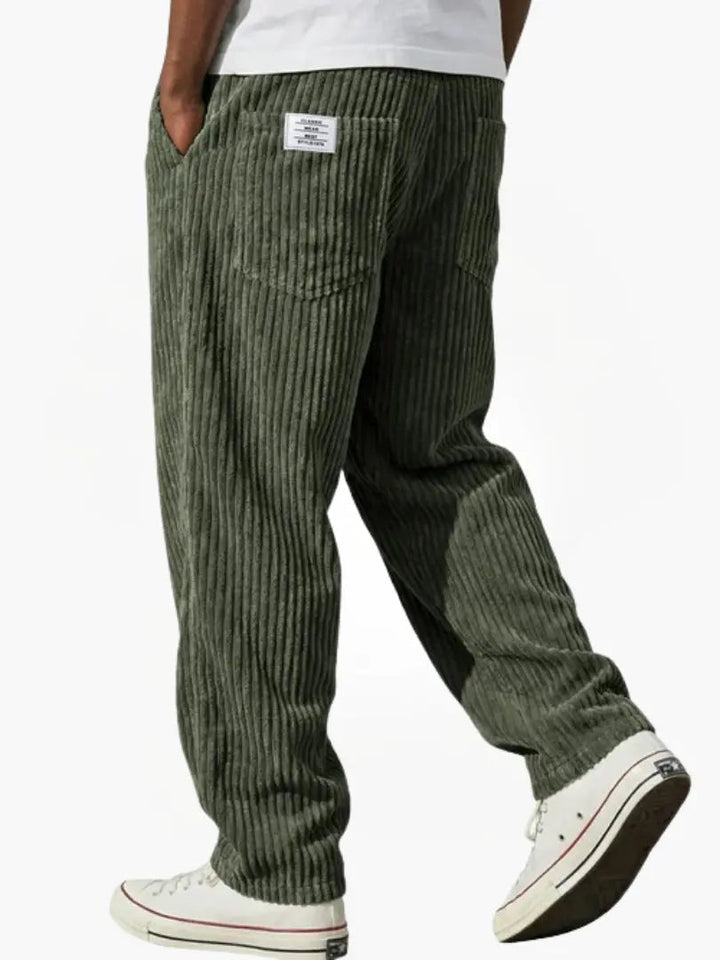 Herren Cordhose aus weichem Cord mit elastischem Bund