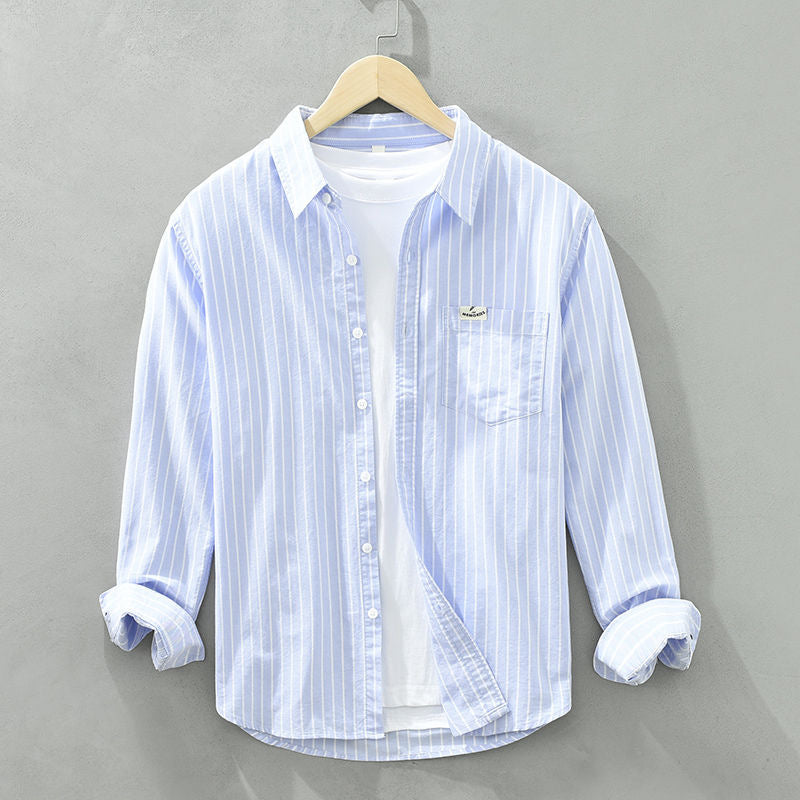 Herren Button-Down-Hemd mit dünnen Streifen