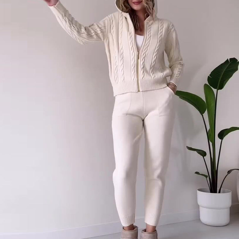 Kaye | Strickjacke und Hose Set
