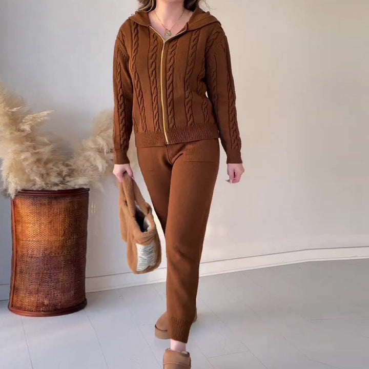 Kaye | Strickjacke und Hose Set