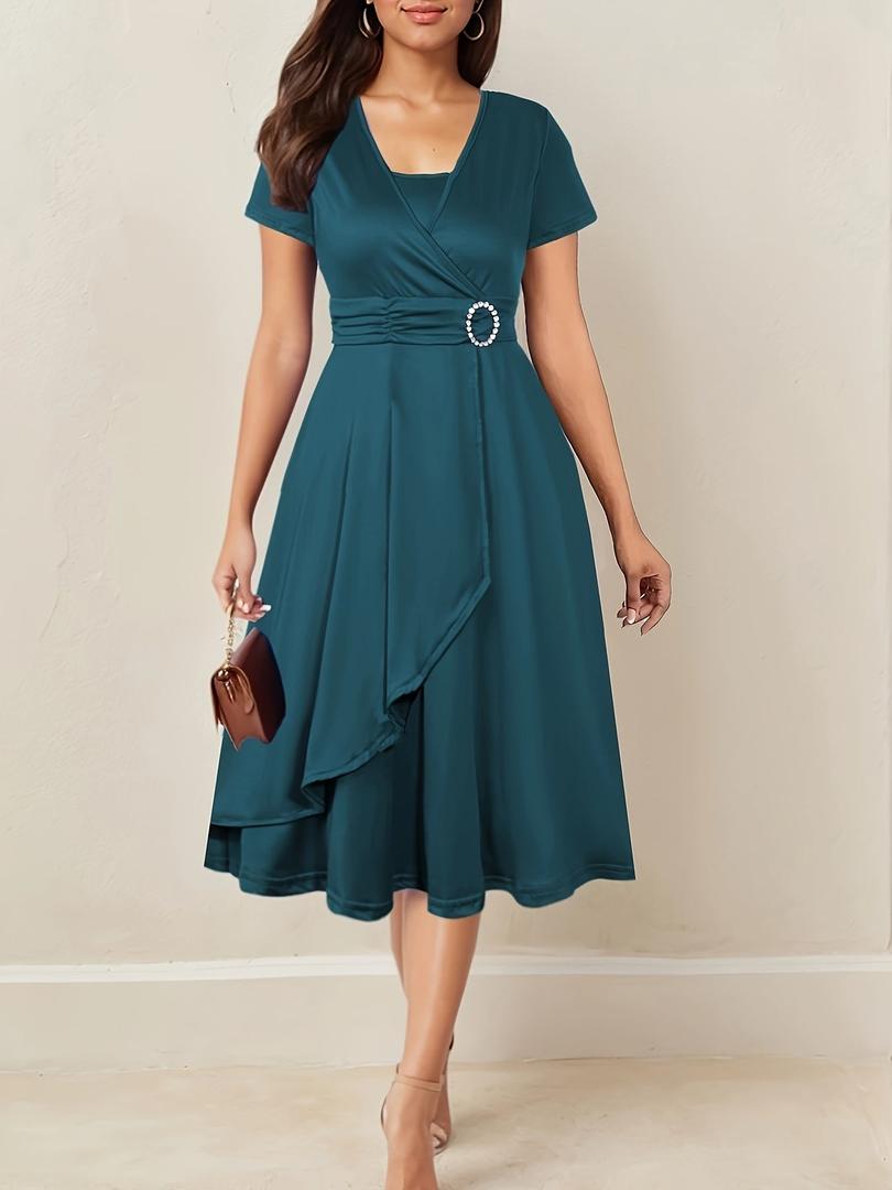 Stilvolles Abendkleid Mit V-Ausschnitt Für Damen | Midi