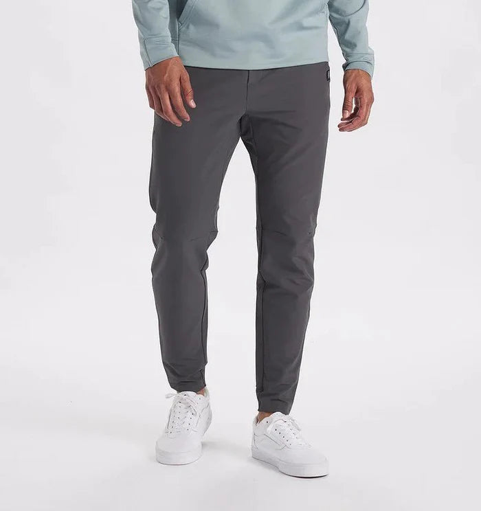 Herren Stretch-Athletikhose mit schmaler Passform