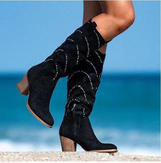 Damen Kniehohe Wildlederstiefel mit Nietenverzierung